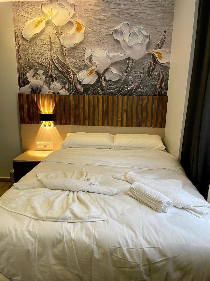 Hotel By Samarkand Travel Agency อิสตันบูล ภายนอก รูปภาพ